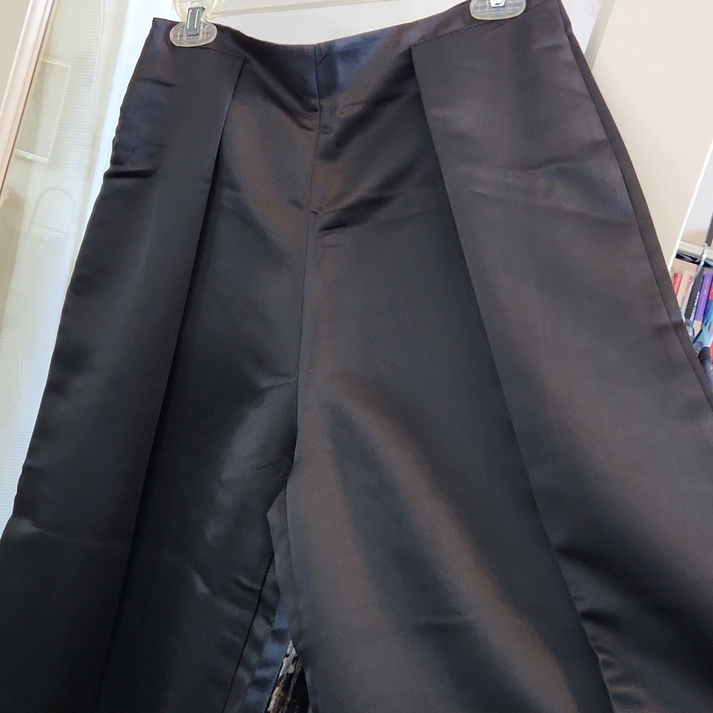 NWT Uoozee Black Wide Leg Pant